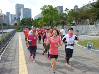 笑顔とピースで乗り切ろう！！赤組のみなさん頑張りましょうヽ(^o^)丿