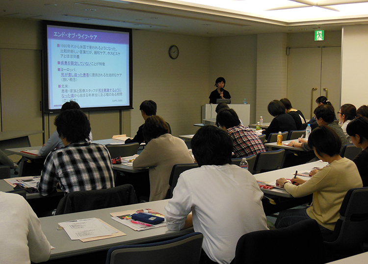 大阪での心理社会的支援の専門家向けの研修