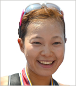 足立 真梨子