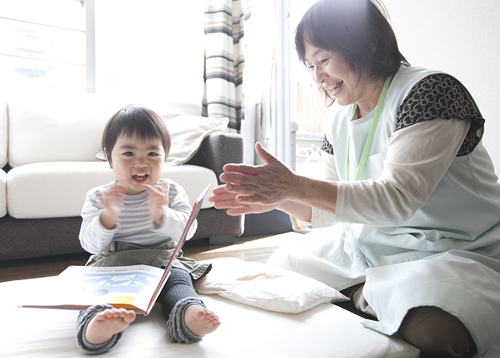 38％のひとり親の子どもが病気のときもひとりぼっち。だからノーベルが寄り添います。