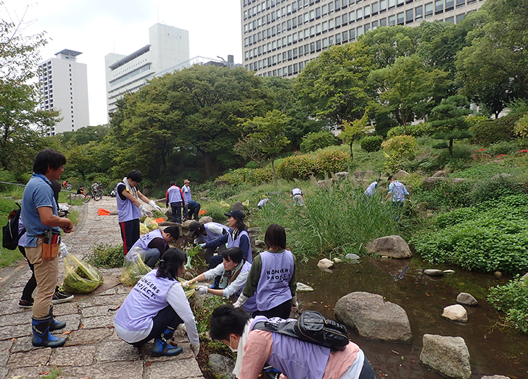 大人も子どもも気軽に参加できる環境保全活動です