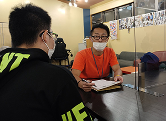 若者に寄り添い、社会とつなぐ